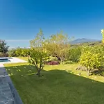 Villa White Oleander Etna And Pool Calatabiano